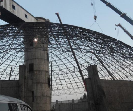 沙坪坝网架分条或分块安装法